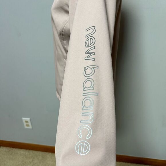 New Balance pink gray lightweight rain jacket size PM BIN B - Picture 3 of 9